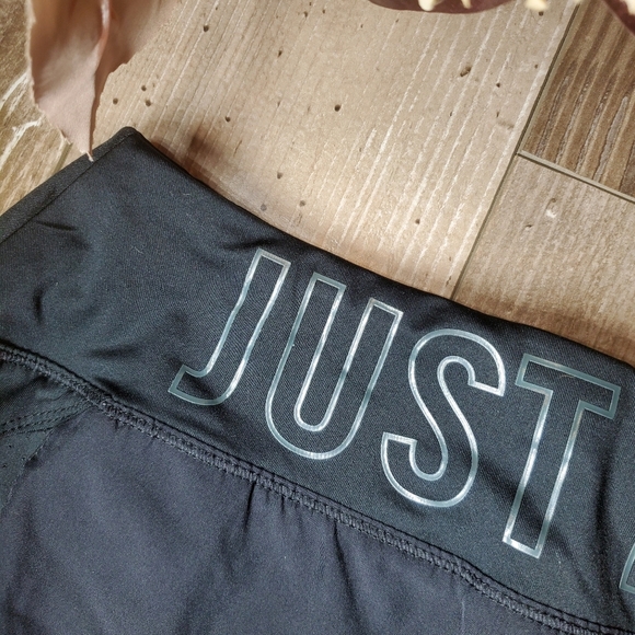 Nike Dri-Fit Eclipse Black Women's Size Medium 3" JDI Running Shorts Activewear - Picture 10 of 16